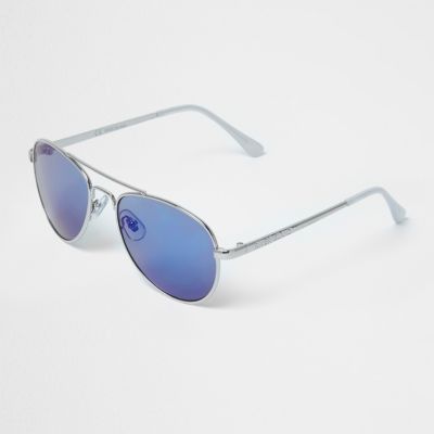Blue aviator silver tone sunglasses